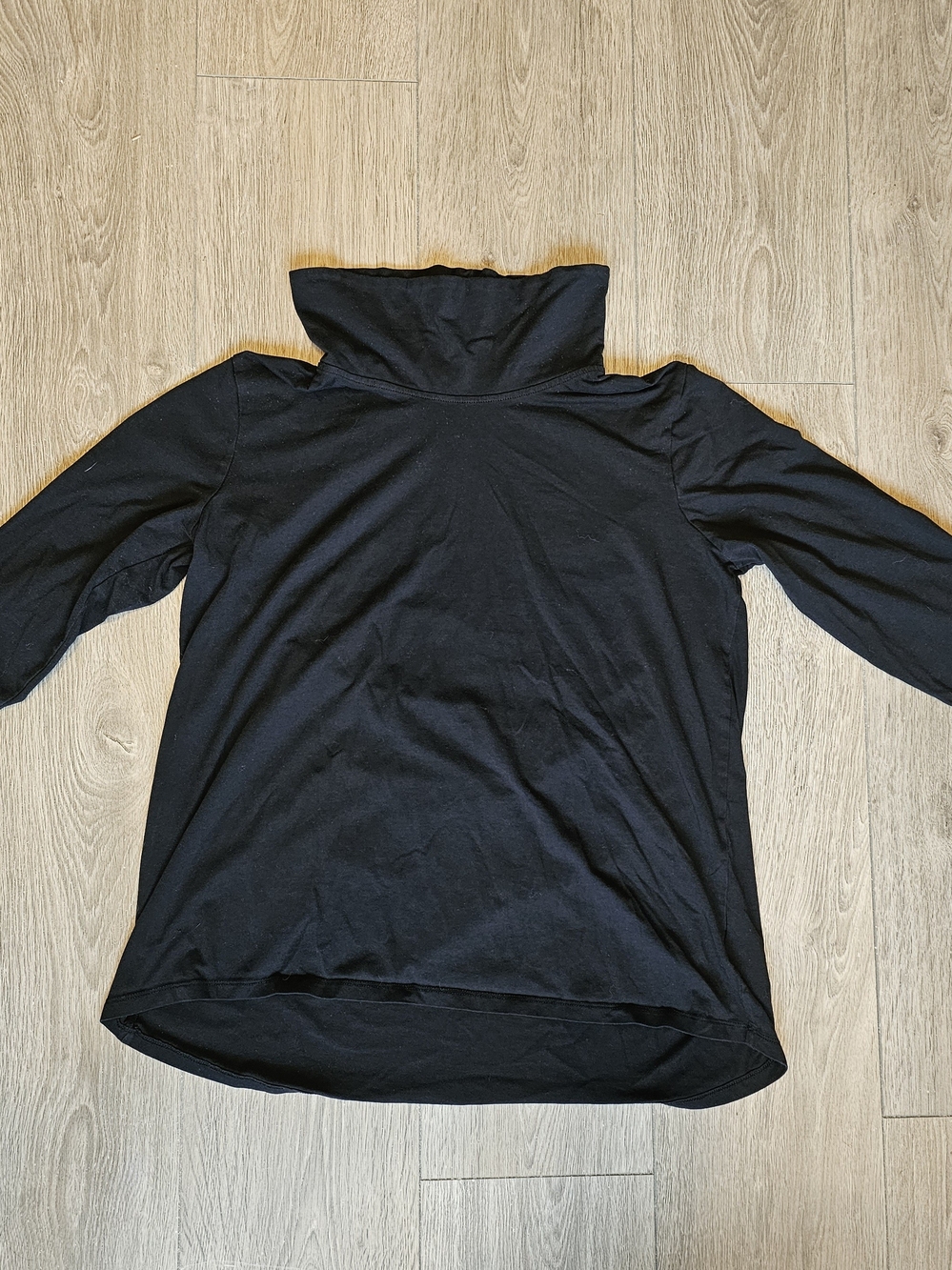 Lands' End Black 3/4 Length-Sleeve Turtleneck Top